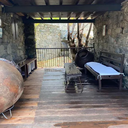 Tatil Evi Archontiko Rousias